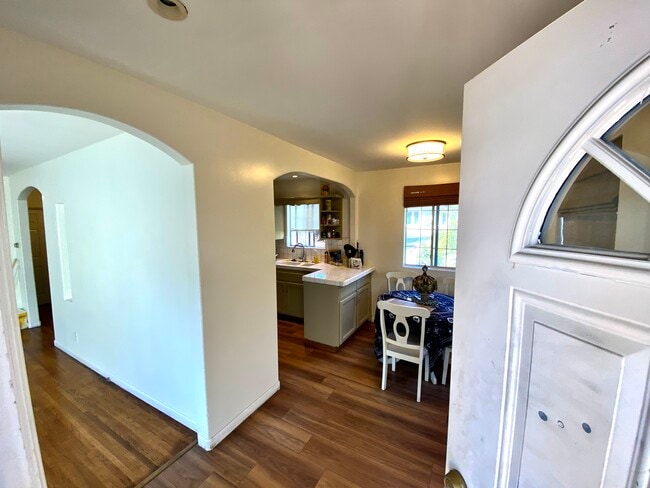 Photo - 1653 1/2 Maltman Ave Unit 12