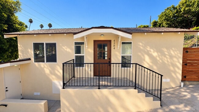 Building Photo - 4380 Huntington Dr S Unit 4384
