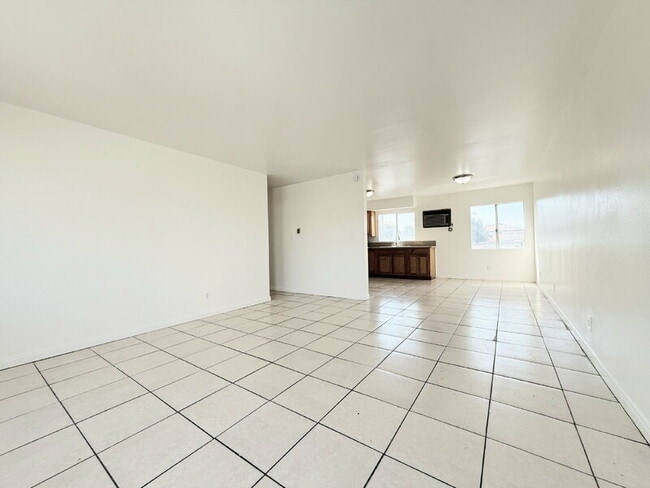 Building Photo - 1142 S Eastman Ave Unit D