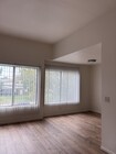 high ceilings - 9950 Zelzah Ave