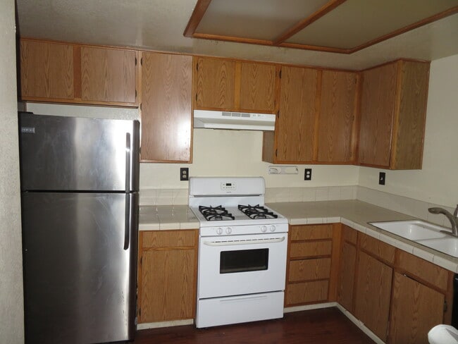 kitchen 1 - 751 Higgins Rd Apartment Unit 29