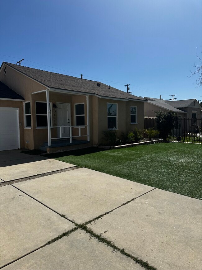 Photo - 7038 Yarmouth Ave