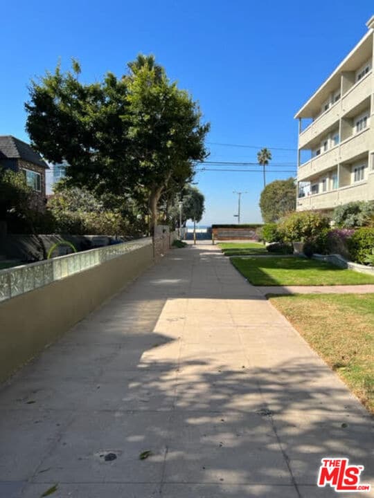 Photo - 20 28th Ave Unit B