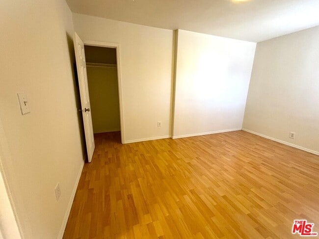 Photo - 4343 4th St Unit 2-E