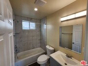 Photo - 1535 W 80th St