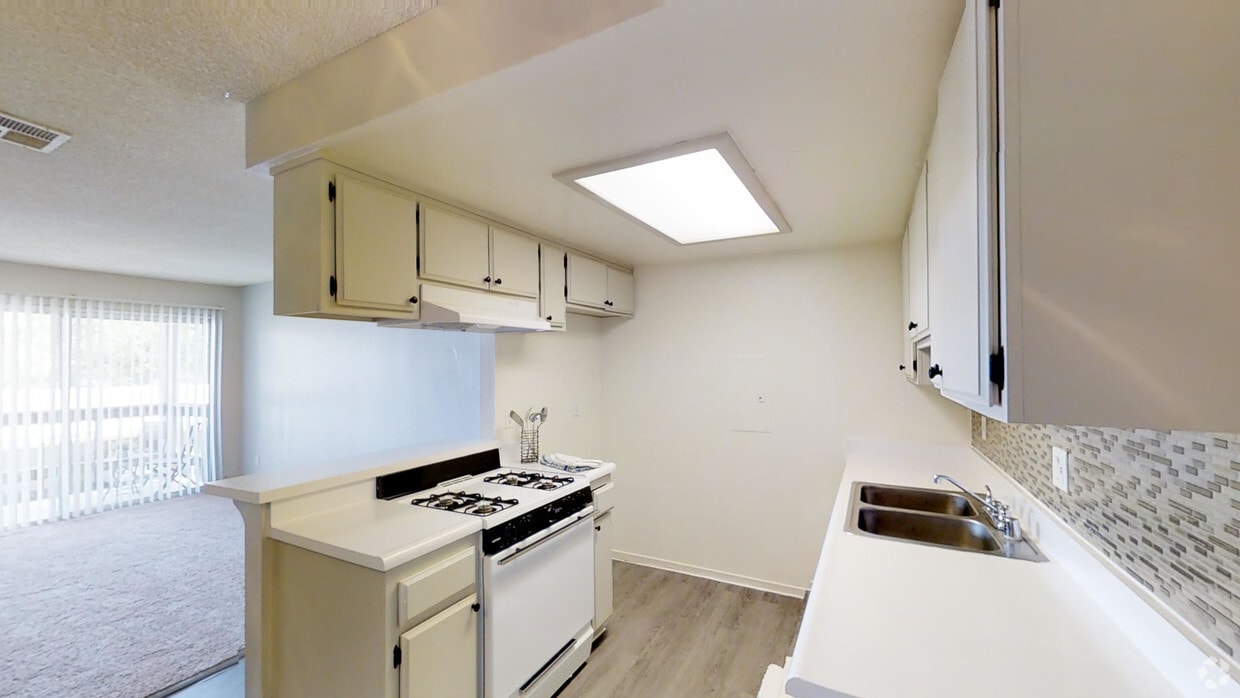 3D Tour - Shadow Springs Apartments