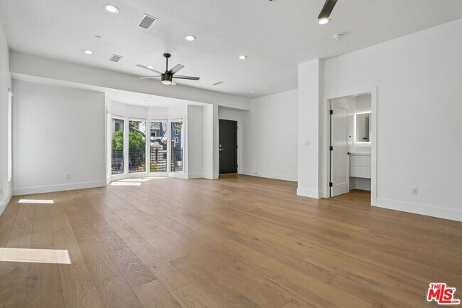 Photo - 6521 Homewood Ave