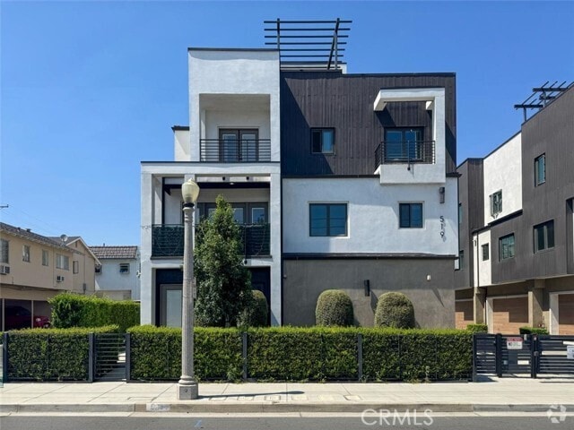 Building Photo - 519 W Newby Ave Unit F Rental