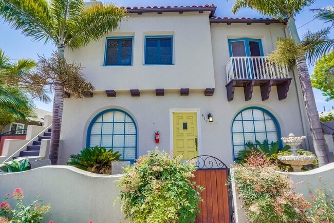 Building Photo - 479 Gaviota Ave Unit 479