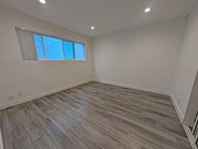 Photo - 739 N Sweetzer Ave Unit 4