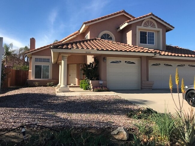 Building Photo - **Beautiful Lake Elsinore 3 Bdrm 2.5 Baths... Rental