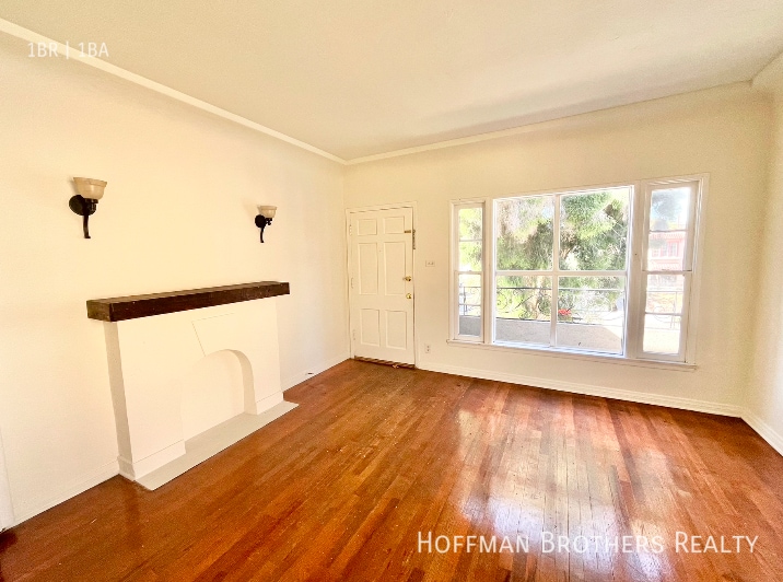 Photo - 518 1/2 N Heliotrope Dr-518 1/2 Unit 518 1/2