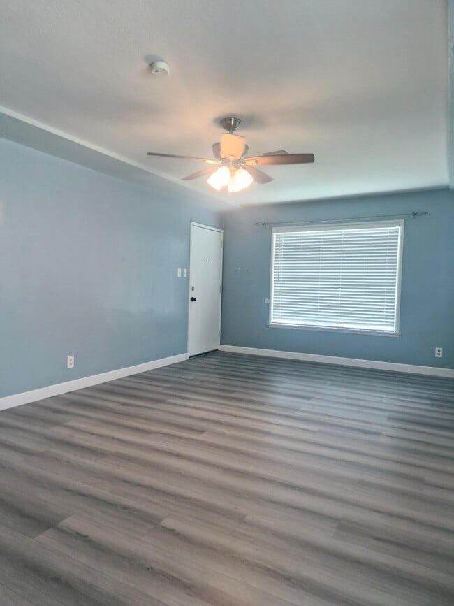 Photo - 3171 N Sierra Way