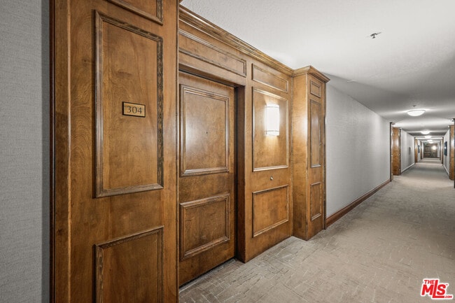 Photo - 880 W 1st St Unit 304