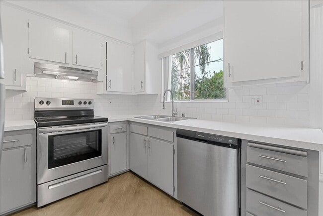 Photo - 11661 Erwin St Unit 08