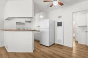 Photo - 4458 Woodman Ave