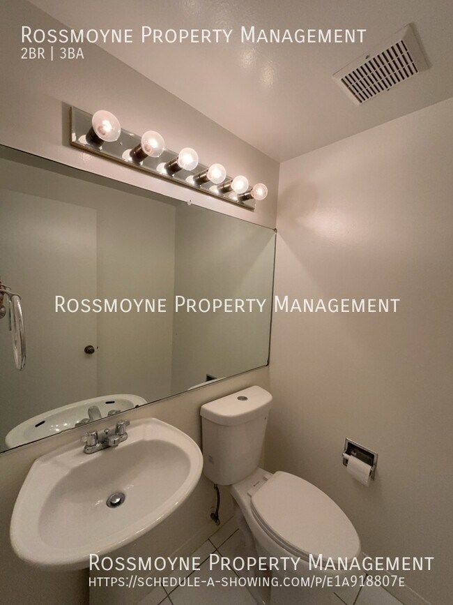 Photo - 18550 Hatteras St Unit 21