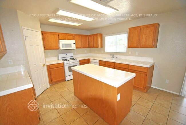 Photo - 38354 Falcon Ct