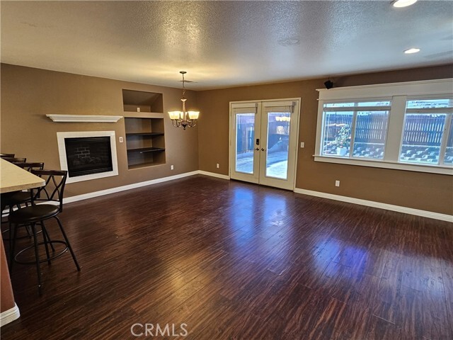 Photo - 525 Cedar View Dr