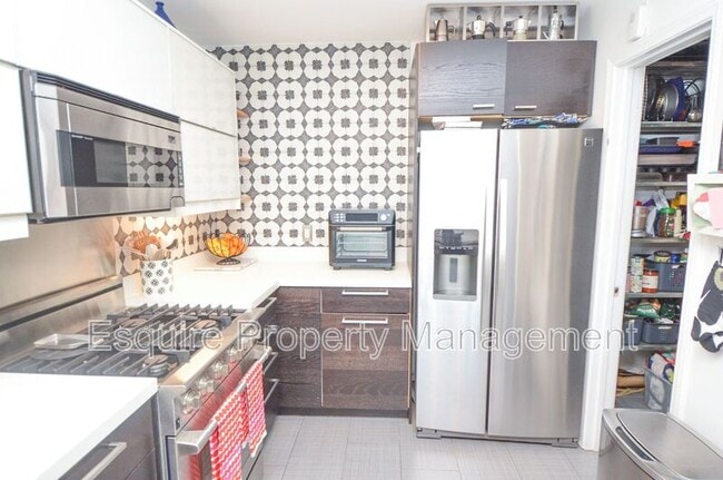 Photo - 676 Doris Ave Unit MAIN HOUSE