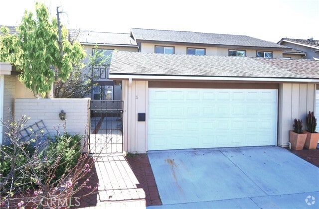 Building Photo - 3 Bayberry Way Rental