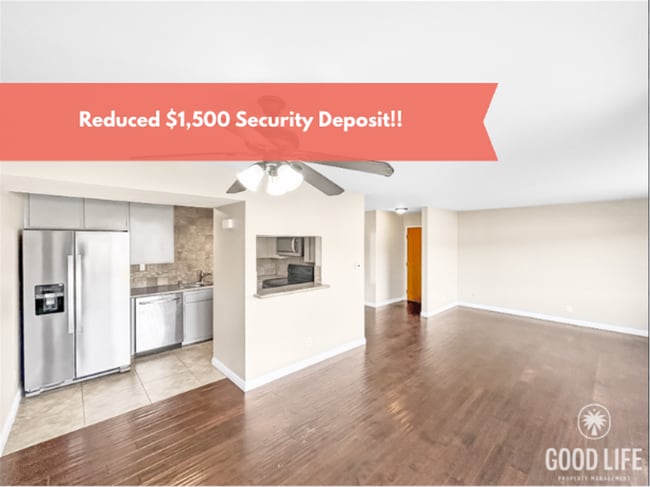 Building Photo - Beautiful 2BD/2BA w/ Reserved Parking and A/C in College Area!