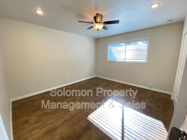 Photo - 3800 Jefferson St