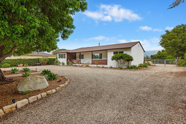 Building Photo - 3594 La Entrada