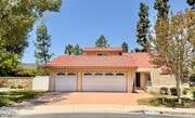 Photo - 28955 Marlies St