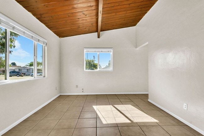 Photo - Clairemont Mesa Blvd 4414-4416 Duplex Unit 4414