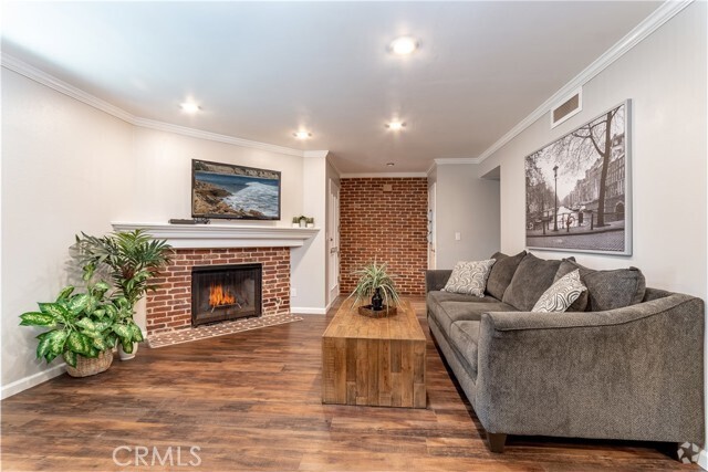 Building Photo - 6716 Clybourn Ave Unit 146 Rental