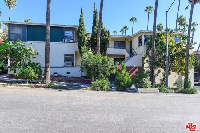 Building Photo - 1706 N Stanley Ave Unit 2