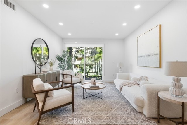 Building Photo - 12078 Guerin St Unit 201