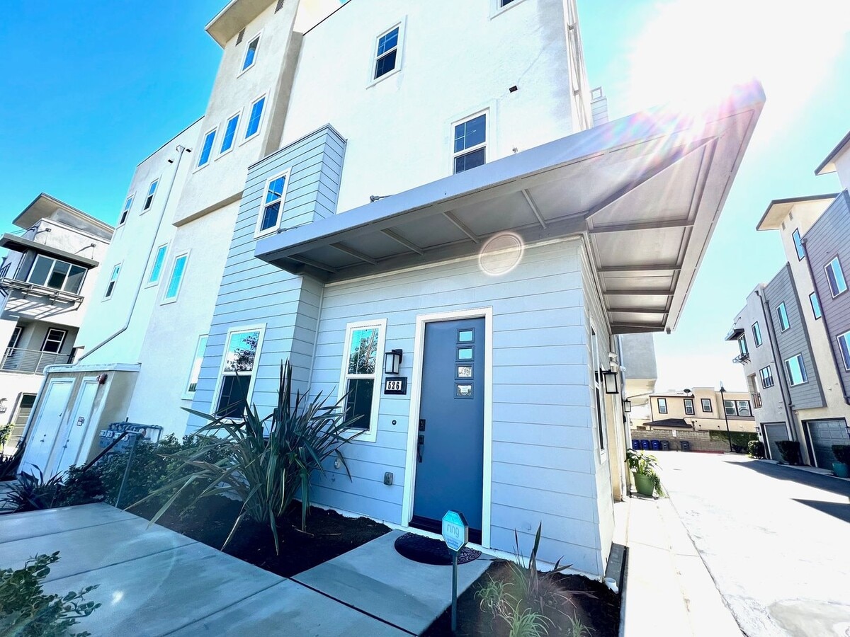 Gorgeous modern townhouse - Gorgeous modern townhouse