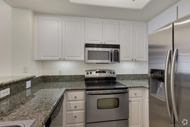 Building Photo - Beautiful 1 bedroom, 1 bath condo in La Jo...
