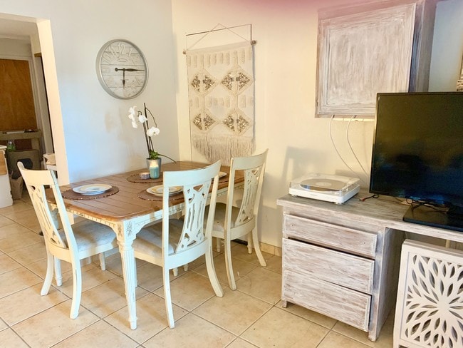 Photo - 4374 Hillview Dr Unit B