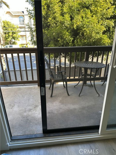 Photo - 11438 Moorpark St