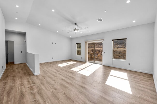 Photo - 7760 Arrowhead Dr