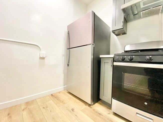 Photo - 960 S Oxford Ave Unit 120