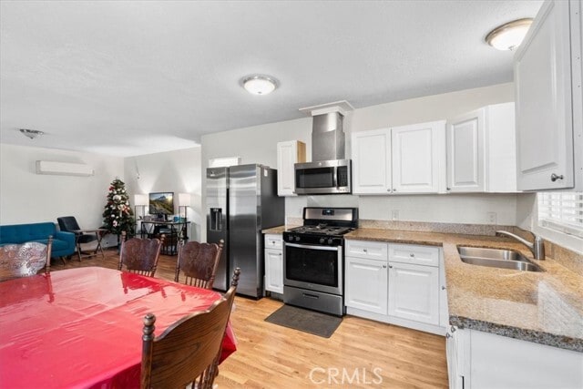 Photo - 1035 Laurel Ave