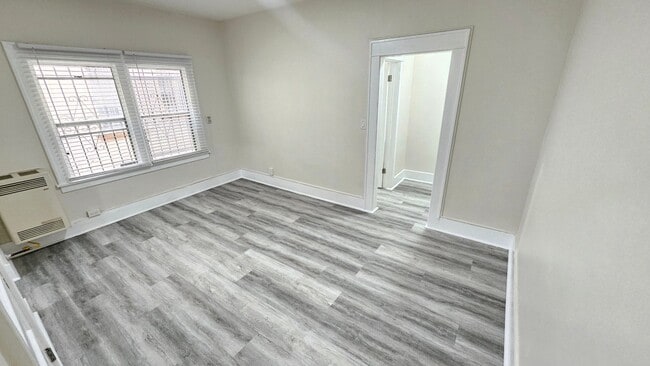 Photo - 2850 Francis Ave Unit 2