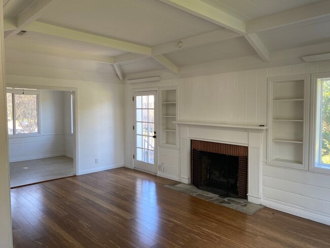 Photo - 1107 Maple St