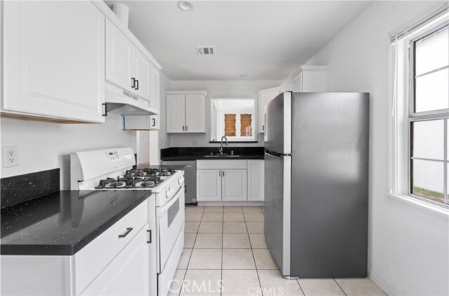 Photo - 18656 Runnymede St