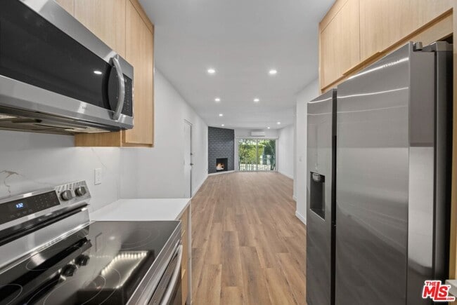 Photo - 2449 Beachwood Dr Unit 13