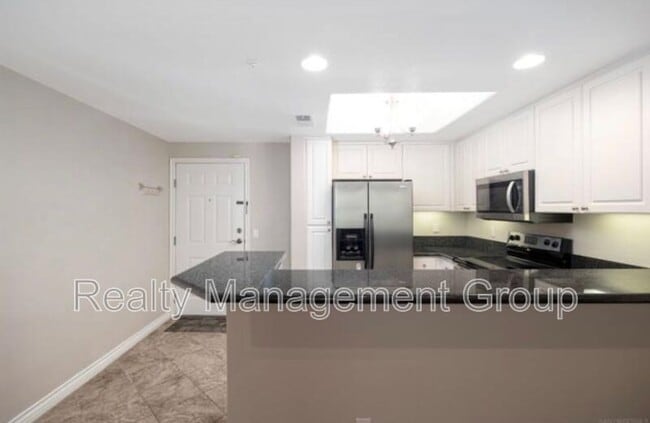 Photo - 9253 Regents Rd Unit A107