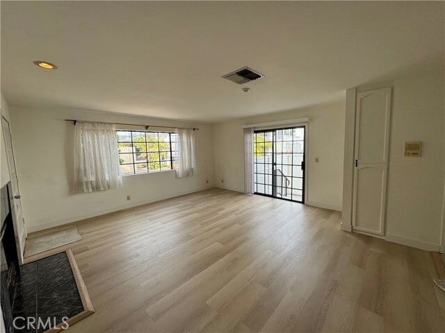 Building Photo - 526 S Catalina Ave