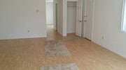 Photo - UTC Duplex 1475 Sq Ft 3 bedroom 1.5 ba woo... House
