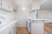 1BR, 1BA - 700SF - Kitchen - 14624 Gault St