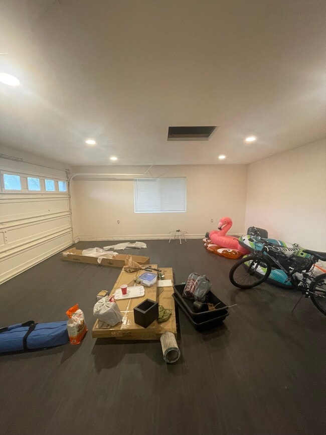 Photo - 1044 E Michelle St