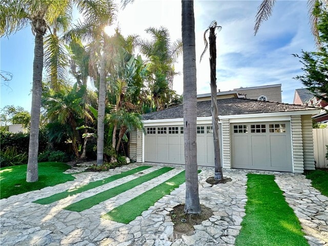 Photo - 1137 Marine Dr